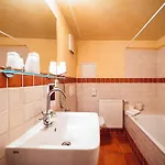 מלון Ristorante E Pensione La Campagnola 2*