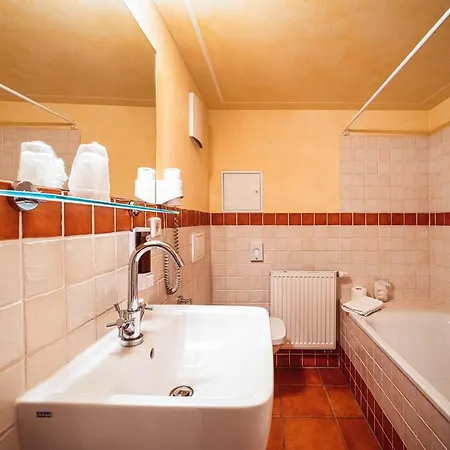 فندق Ristorante E Pensione La Campagnola 2*