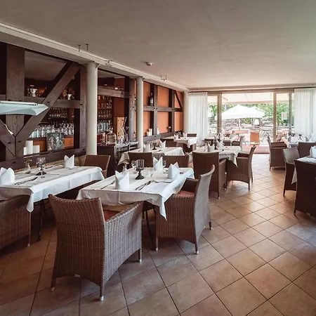 Hotel Ristorante E Pensione La Campagnola 2*